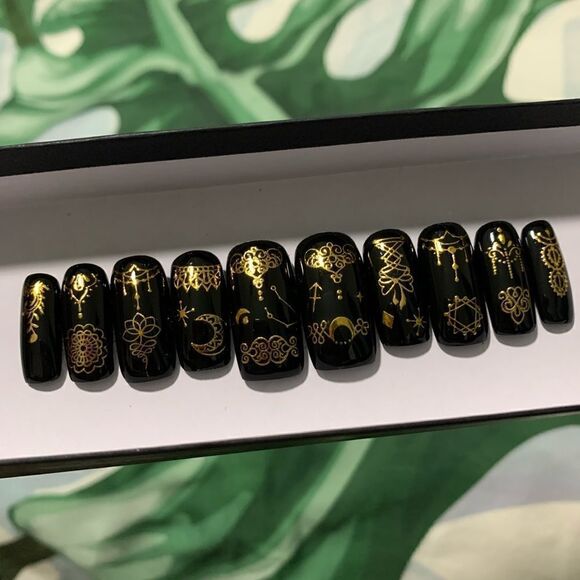 Blk Ranee 👑 Custom Press On NailsHigh Quality NailsHandmade